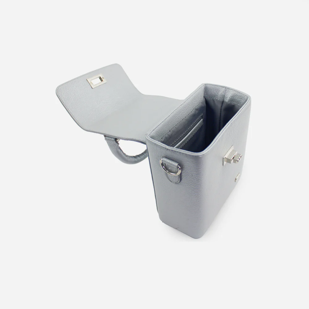 Bolso manos libres dalia de cuero para mujer - Plata - Image 4