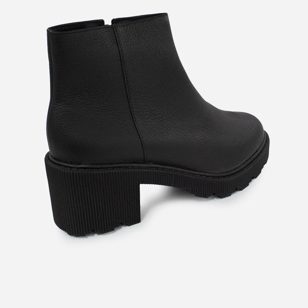 Botin tractorado natura de cuero para mujer - Negro - Image 3