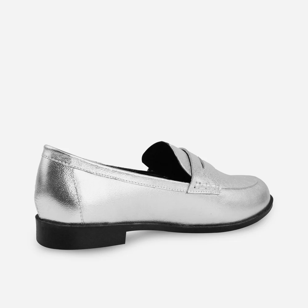 Mocasin plano cecilia de cuero para mujer - Plata - Image 3