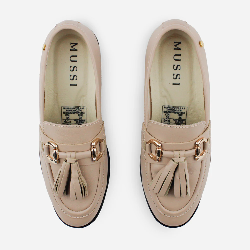 Mocasin plano gardenia de cuero para mujer - Taupe - Image 4