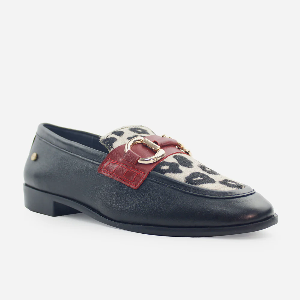Mocasin plano rubiela de cuero carnaza para mujer - Negro - Image 2