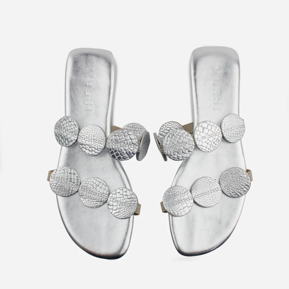Sandalia plana sixtina de cuero para mujer - Plata - Image 4