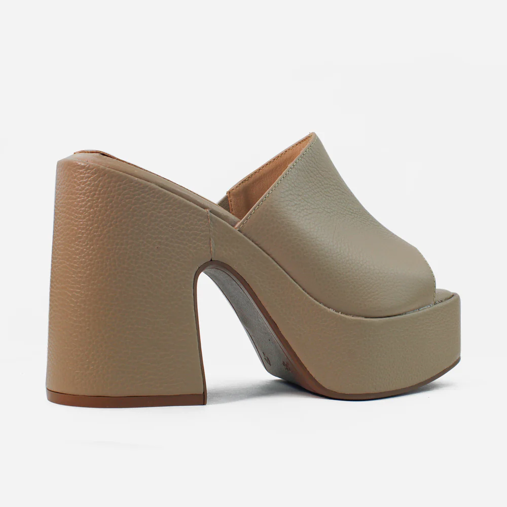 Sandalia tacon plataforma celestina de cuero para mujer - Taupe - Image 3